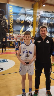 IMG_20240218_121546785_BURST000_COVER_COMP