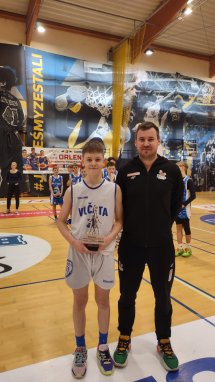 IMG_20240218_121546785_BURST001